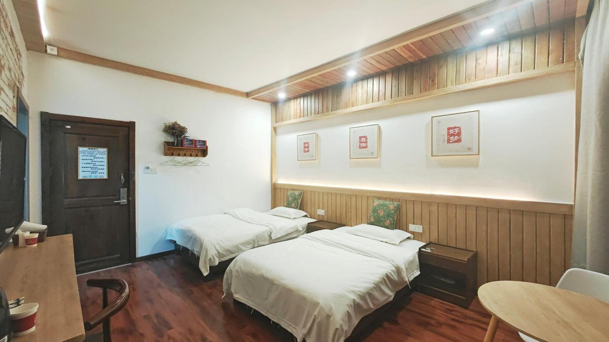 Breeze & Alley Inn--tianmenshan Cableway-english Reception-tourism Planing Zhangjiajie